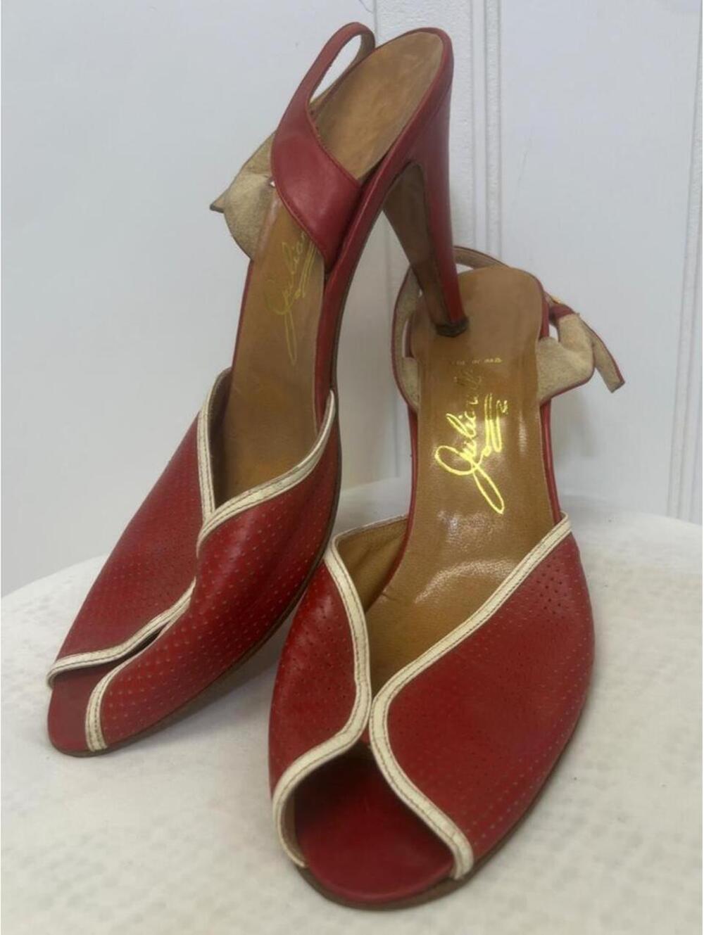 Vintage Julianelli red & cream leather slingback pumps.